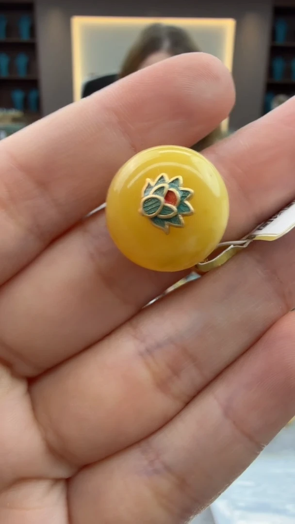未镶嵌琥珀戒指92秒拍号 假一罚三