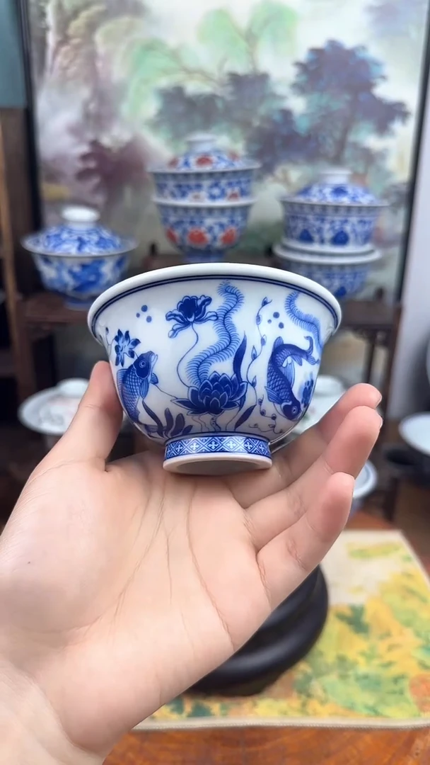 陶瓷仿成化鱼藻纹压手杯