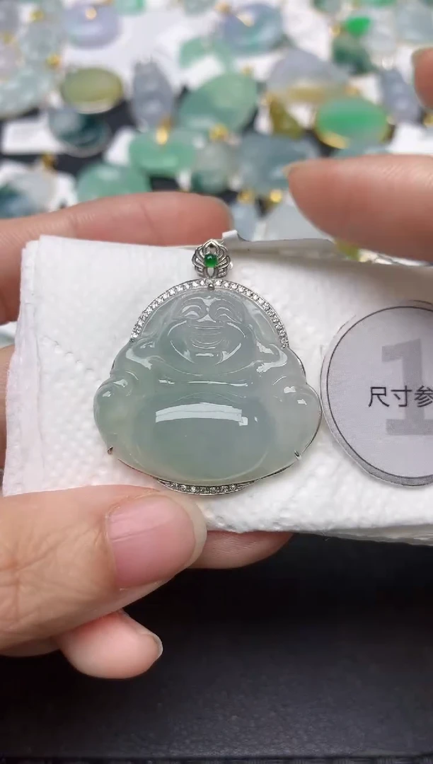 颈饰18K金镶嵌翡翠天然缅甸A货翡翠