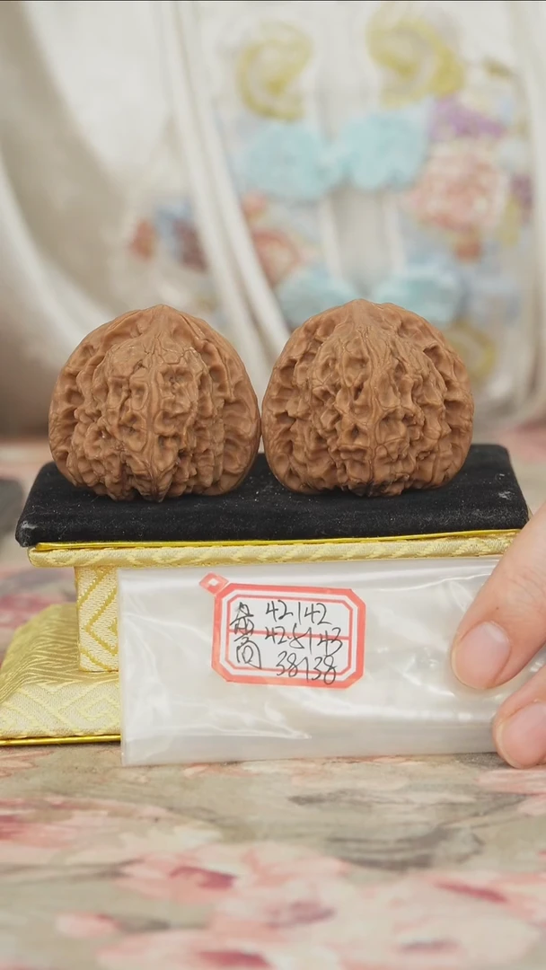 把件文玩核桃赵喜满南疆石