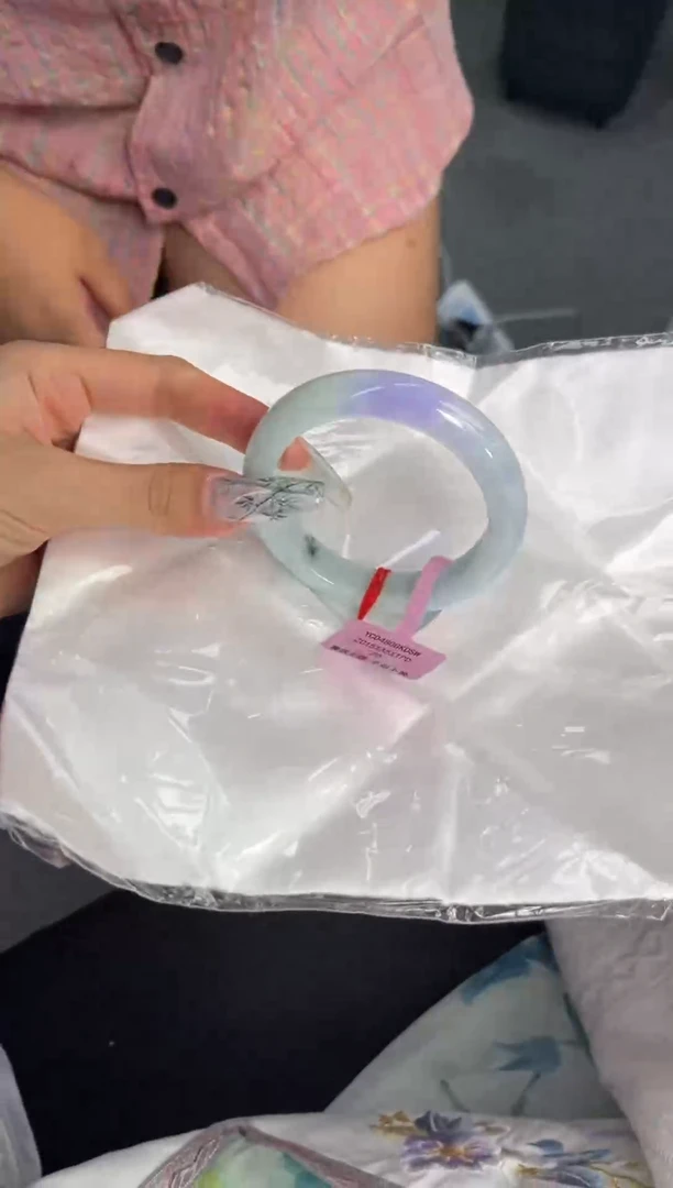 未镶嵌手镯翡翠翡翠手镯