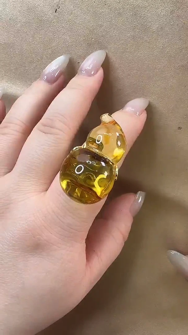 琥珀颈饰未镶嵌戒指