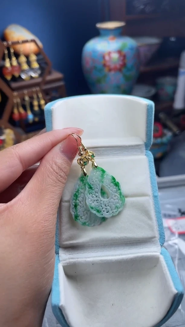 未镶嵌挂件翡翠夭****败，122301