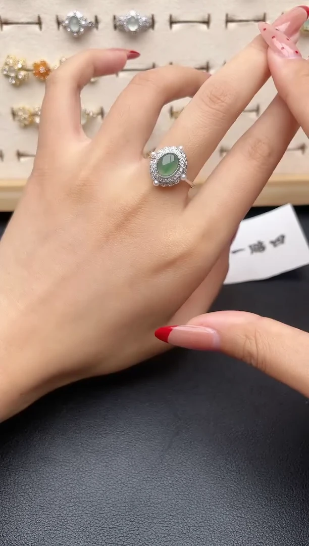 【闪购商品】翡翠戒指银S925镶嵌一物一证一礼盒