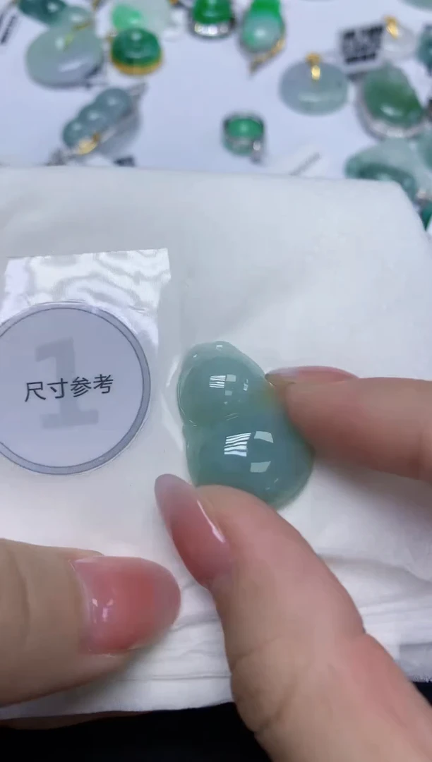 颈饰未镶嵌翡翠天然缅甸翡翠A货百元以上9元证书费自理