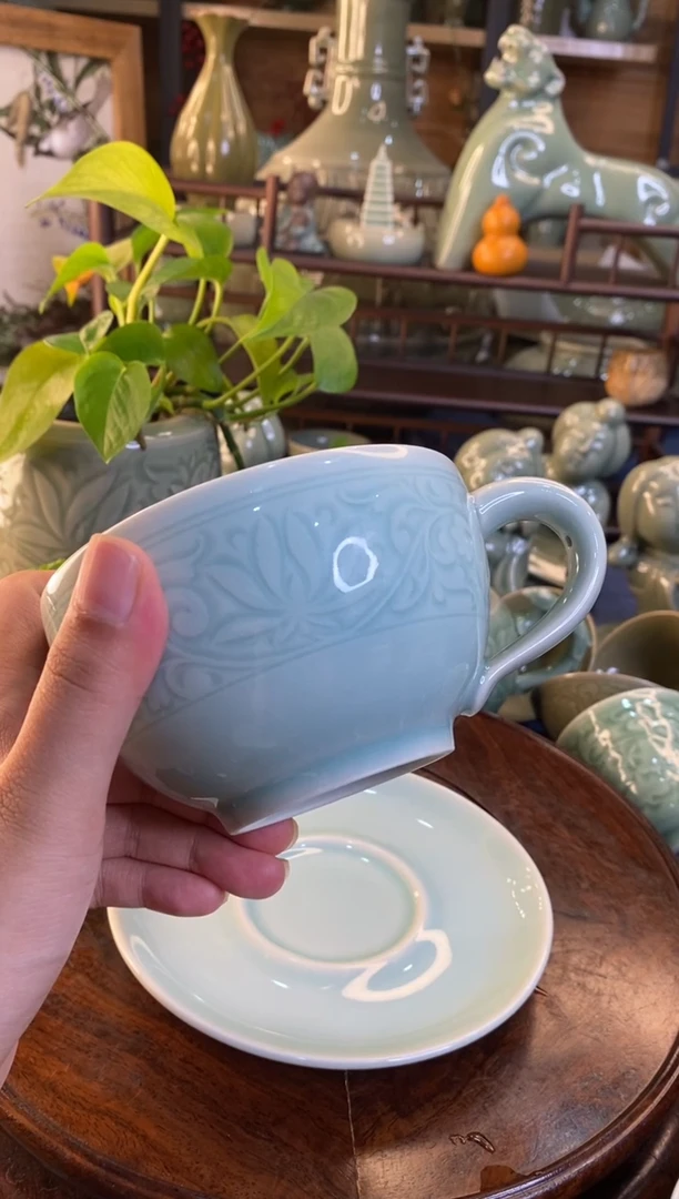 XG001 微瑕 莲纹天青咖啡杯 1个（不含托）