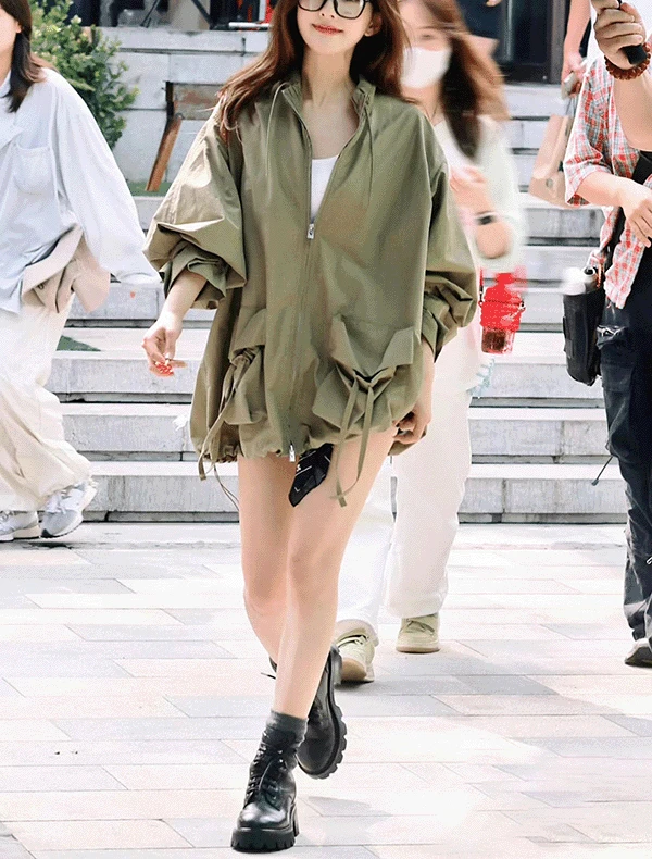 【双口袋】许我耀眼许妍赵露思明星同款军绿色工装风薄短外套风衣