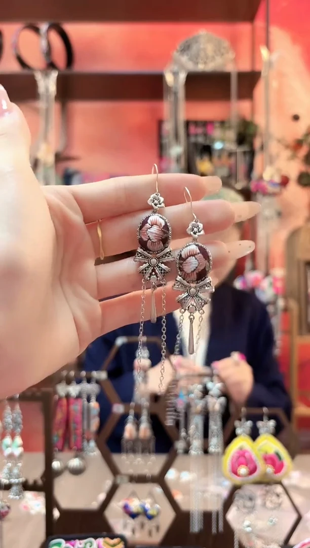 织绣云织谣民族风精美饰品  121