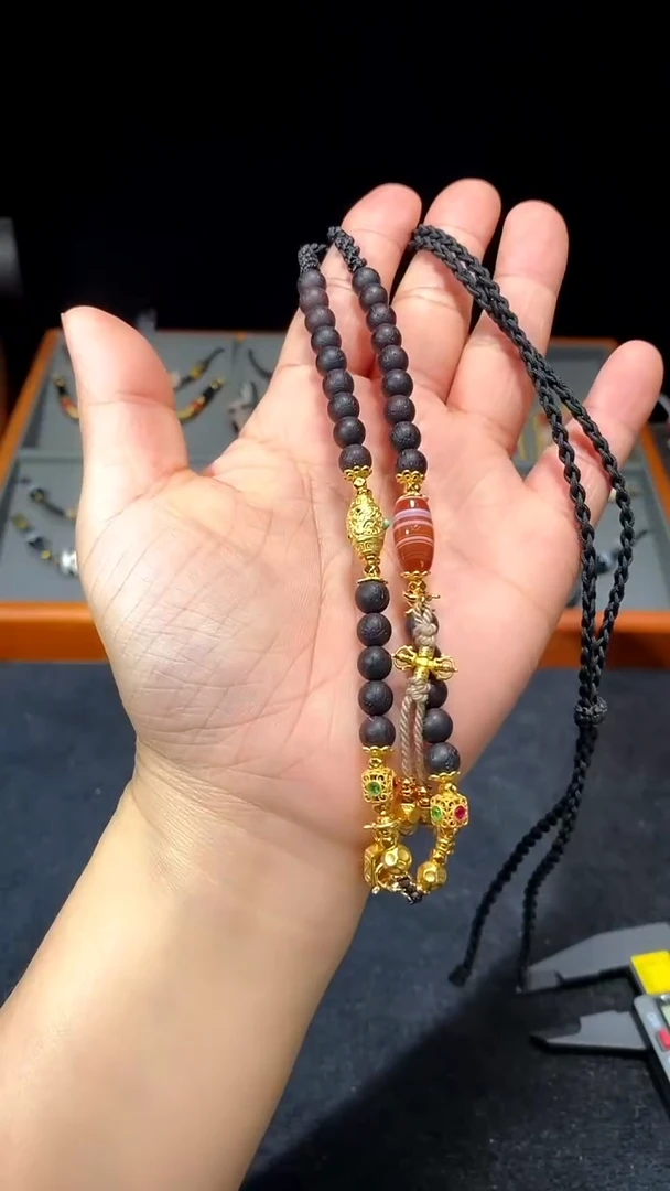 【闪购商品】降真香无事牌项链