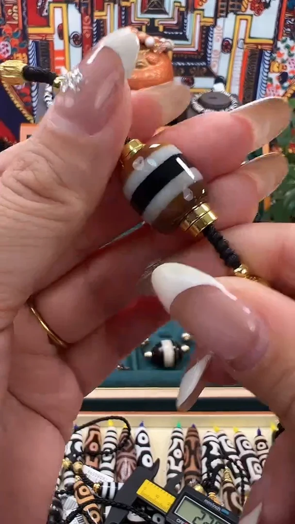 玛瑙/玉髓（覆膜）颈饰合金79.（微瑕）