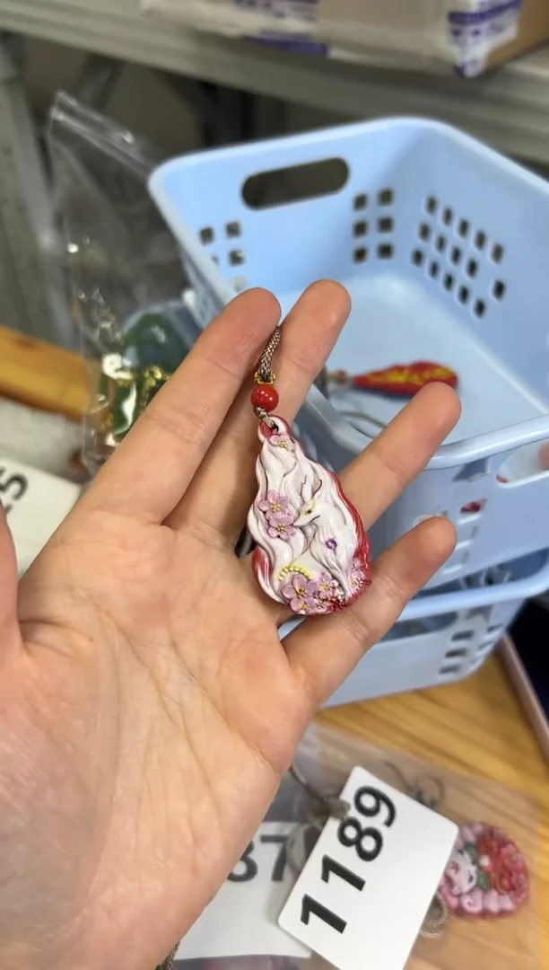 天然辰砂孤品朱砂九尾狐吊坠[1190]