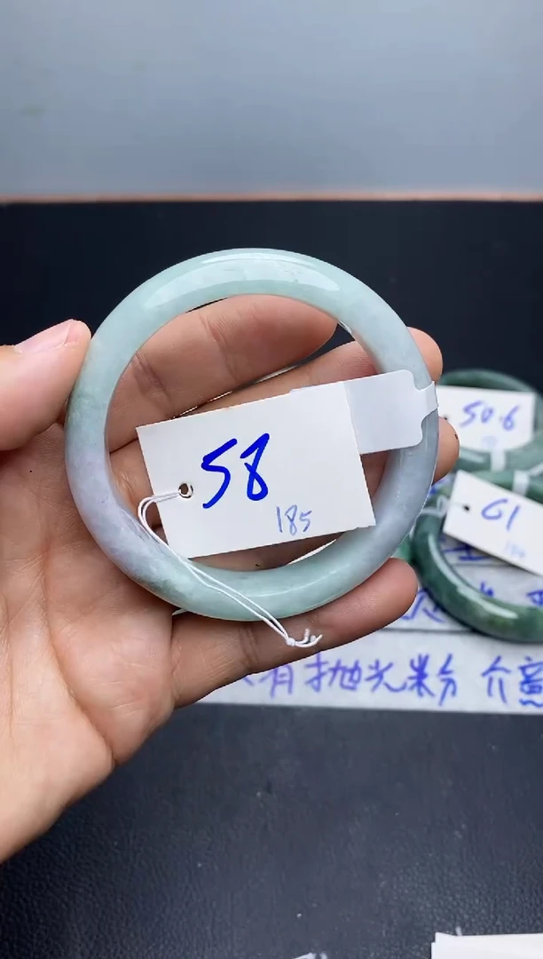 未镶嵌手镯翡翠185