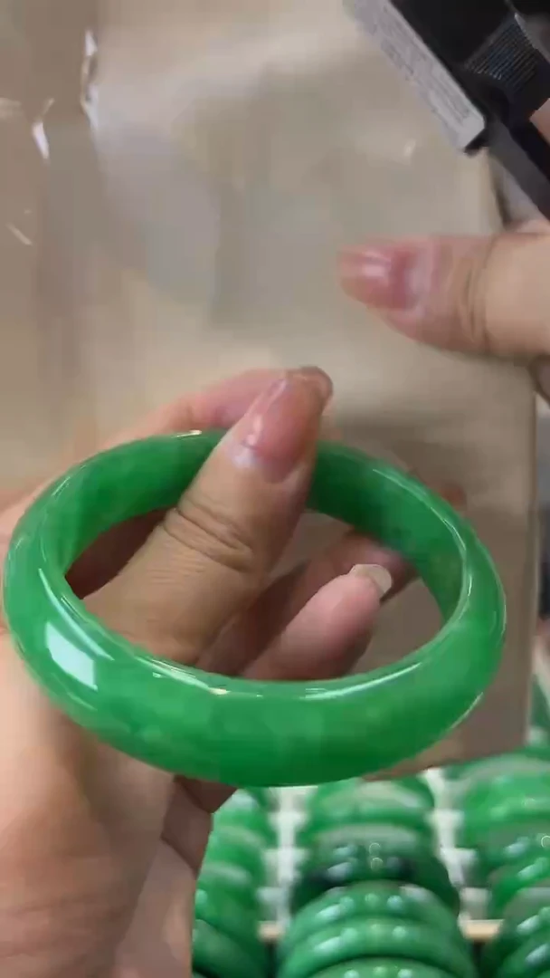 【闪购商品】砖雕a28 圈口60 独货手镯