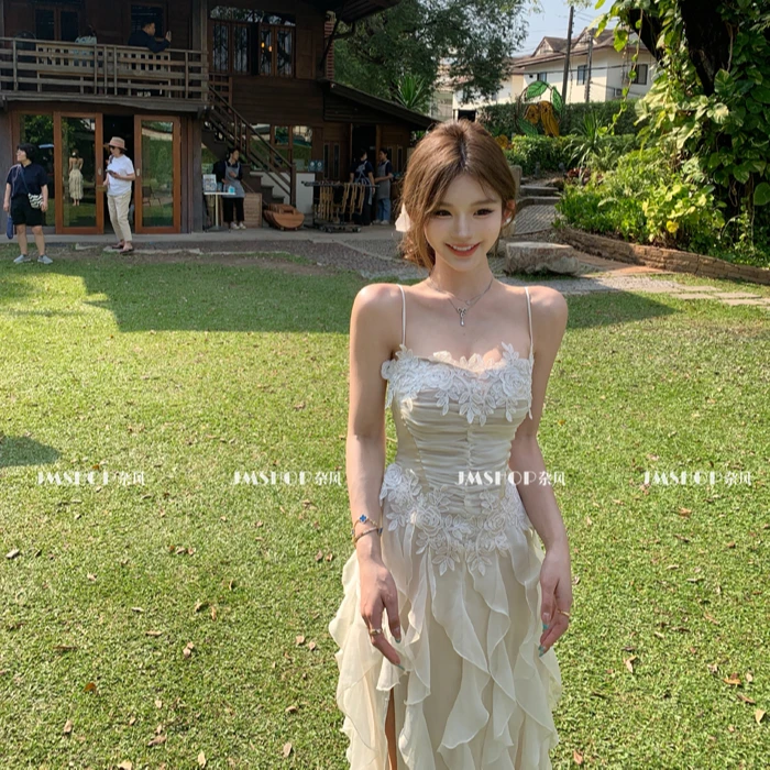 【爱神仙子】 花朵连衣裙女设计感吊带裙春夏收腰波浪密边裙子性感