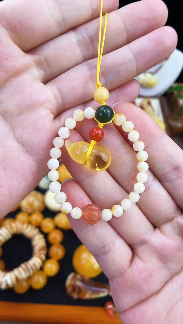 琥珀未镶嵌珠宝奇石柒月