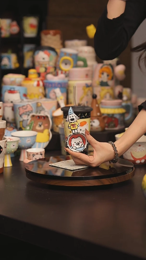 景德镇釉下彩绘设计师款式陶瓷