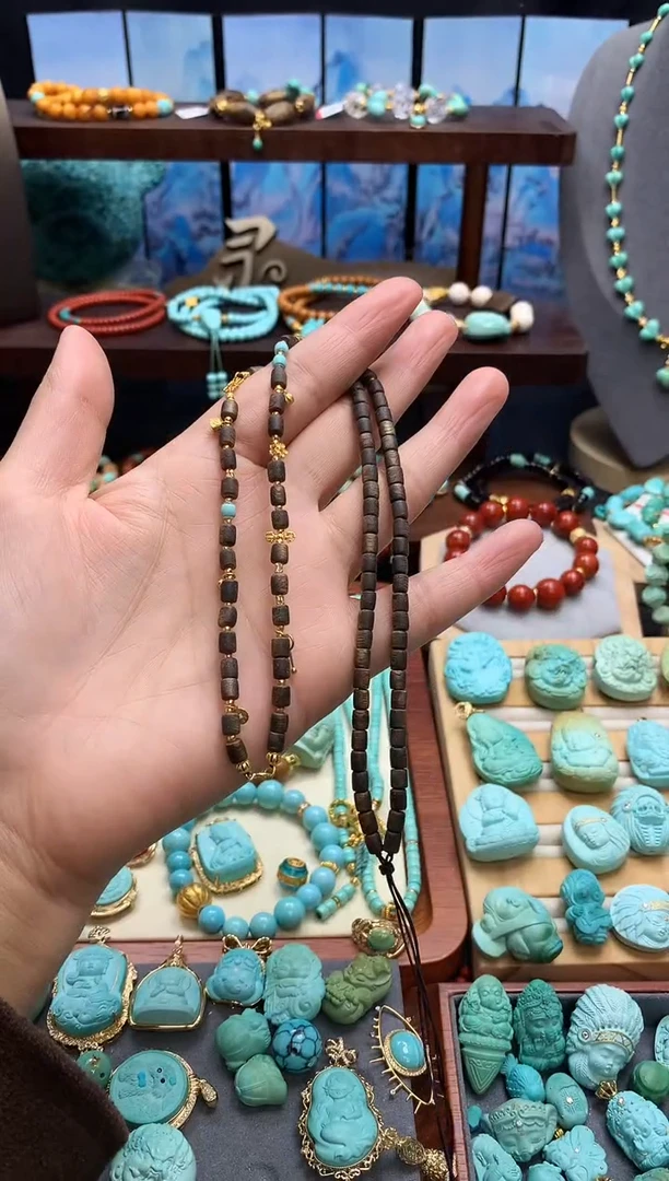 18K金镶嵌绿松石颈饰精品绿松石颈链