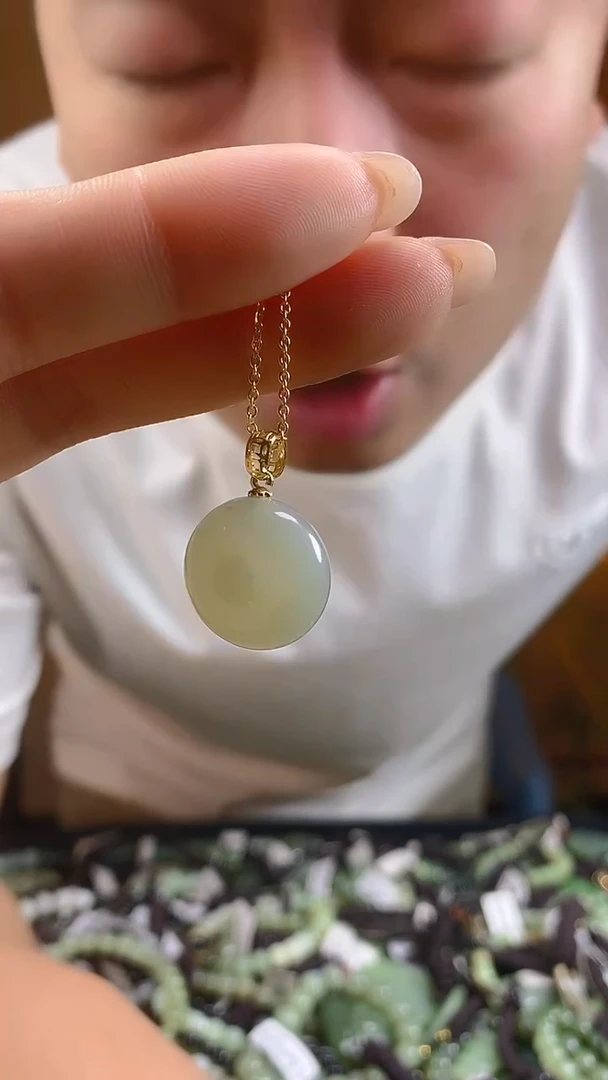 和田玉未镶嵌颈饰多样性发货，拍一发一