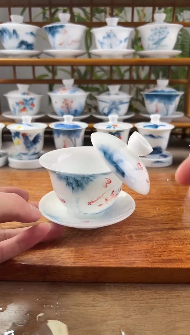 微瑕高冰蓝莲150ml悬停盖碗