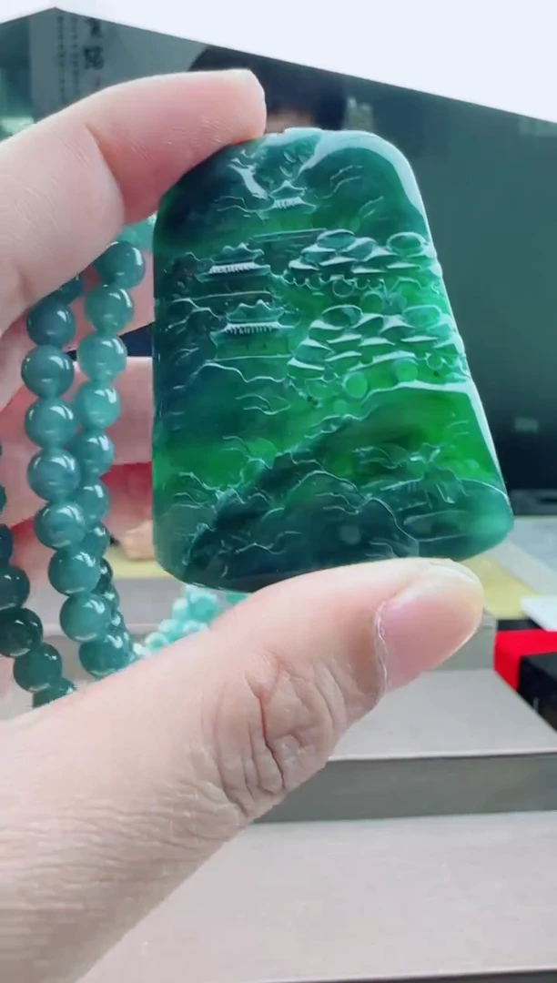 【闪购商品】翡翠颈饰未镶嵌11111111111