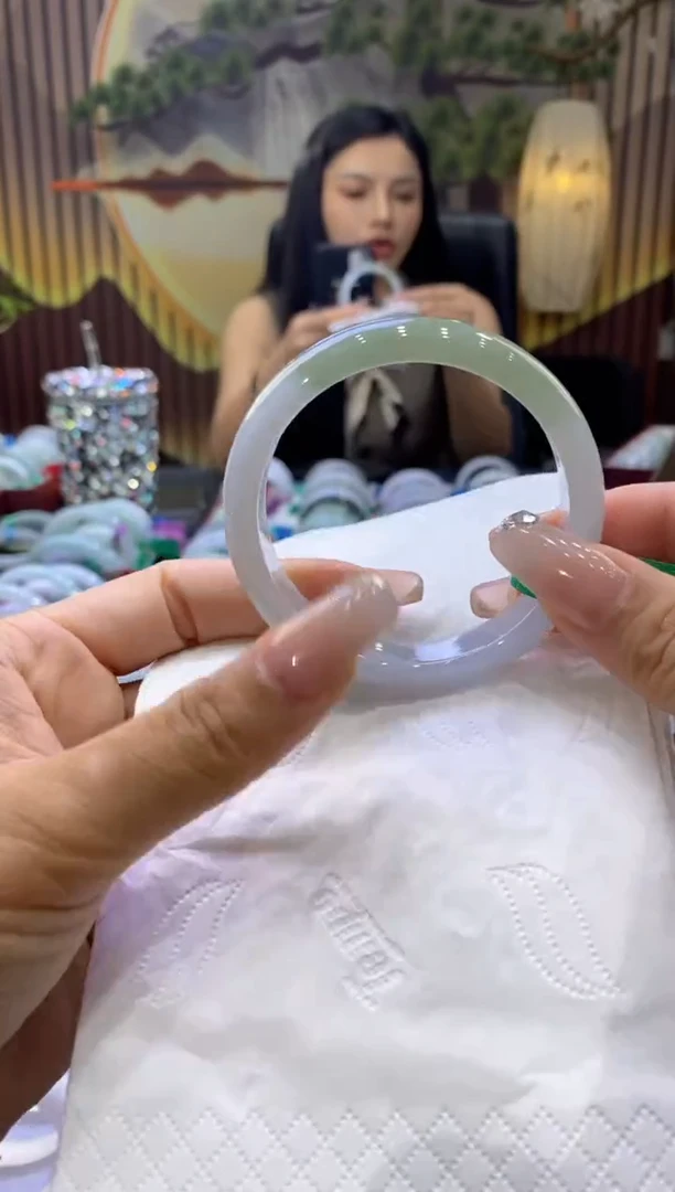 翡翠手镯未镶嵌0001836