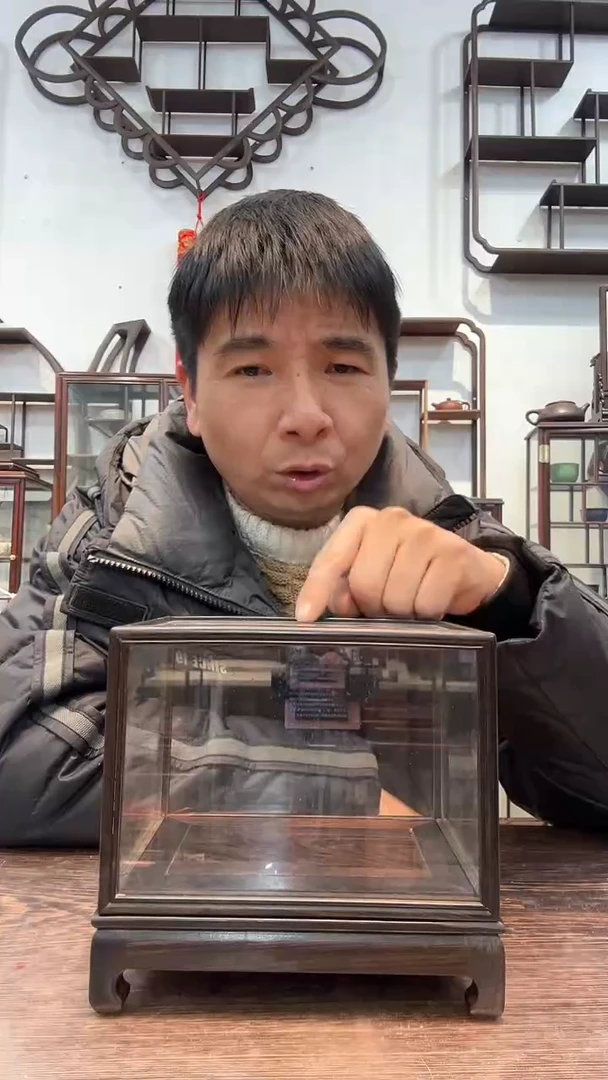 【闪购商品】东非黑黄檀（紫光檀）木艺玻璃罩316