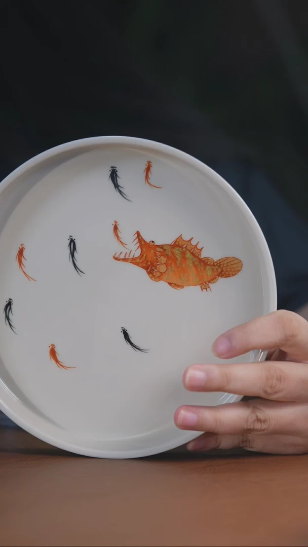 立勤堂鲑鱼壶承