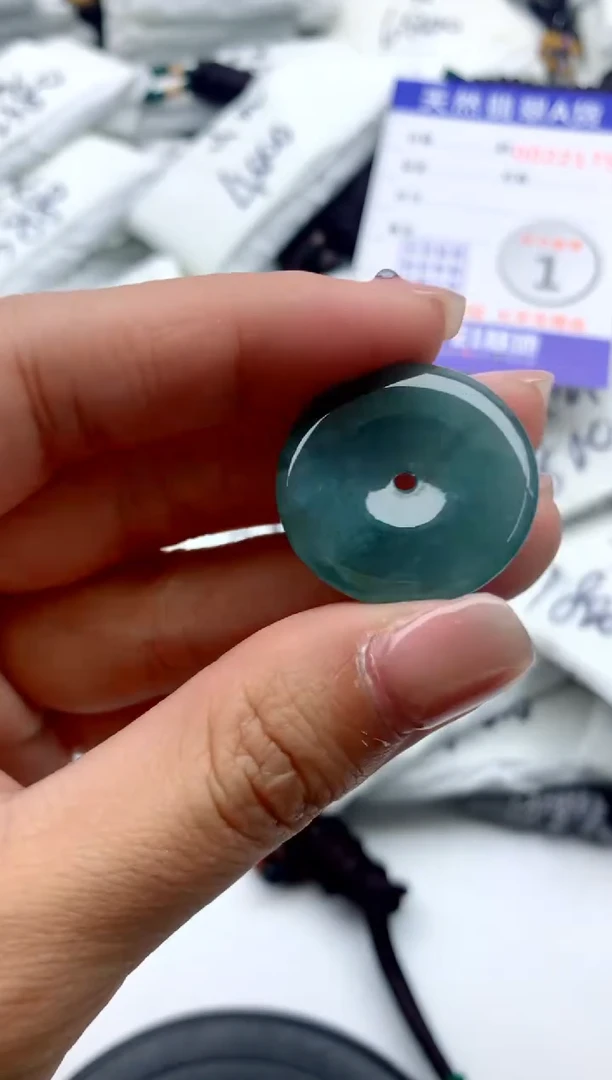 翡翠未镶嵌颈饰555555555555