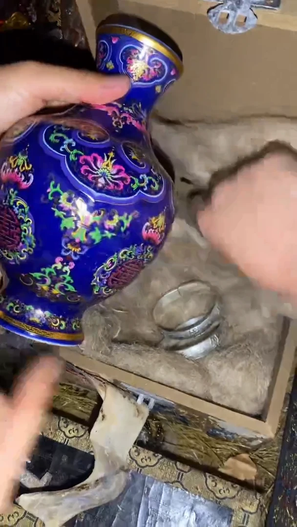 福利黄刺绣方箱瓷器带东西一一一优选福利一一一优选