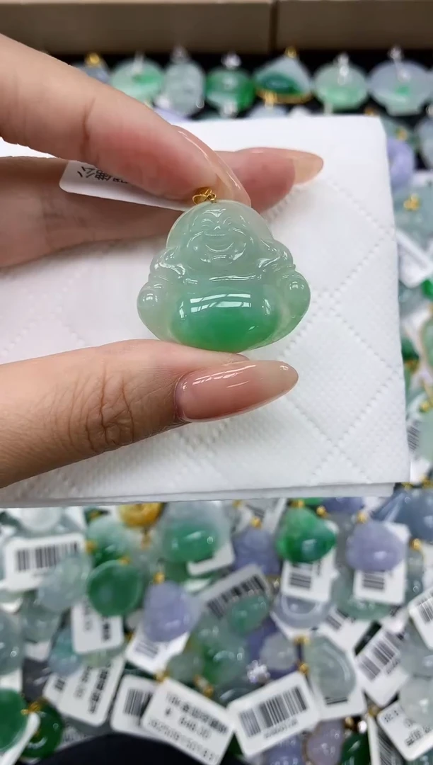 颈饰18K金镶嵌翡翠11111111111