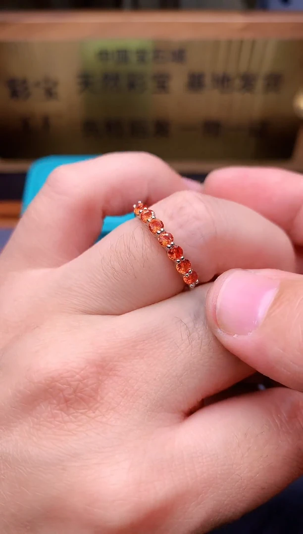 【闪购商品】蓝宝石戒指银S925镶嵌........