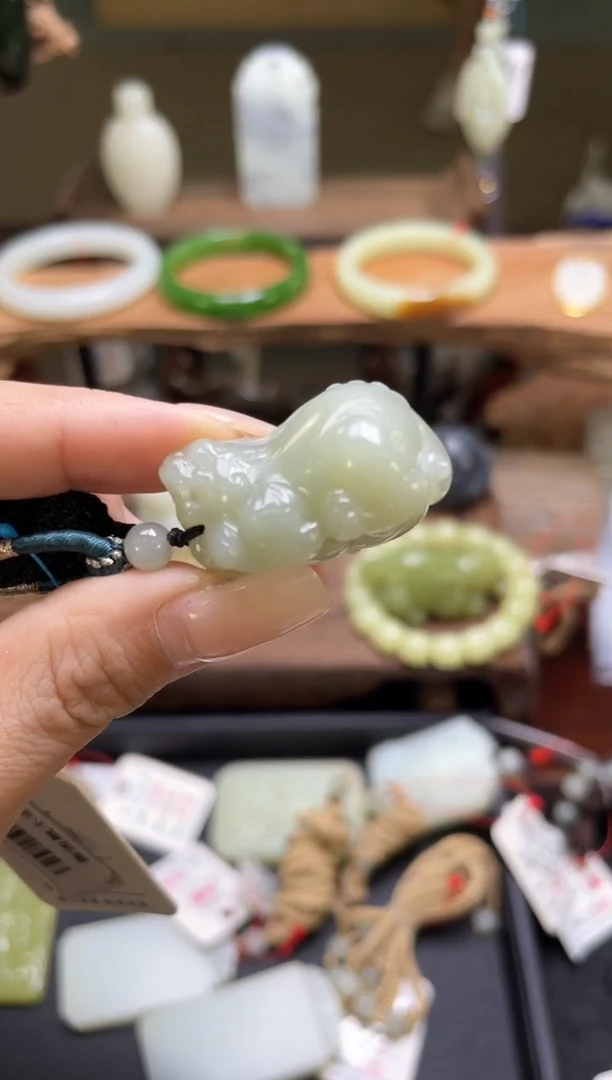 和田玉未镶嵌吊坠(不含链)迪克兰 貔貅 9003515