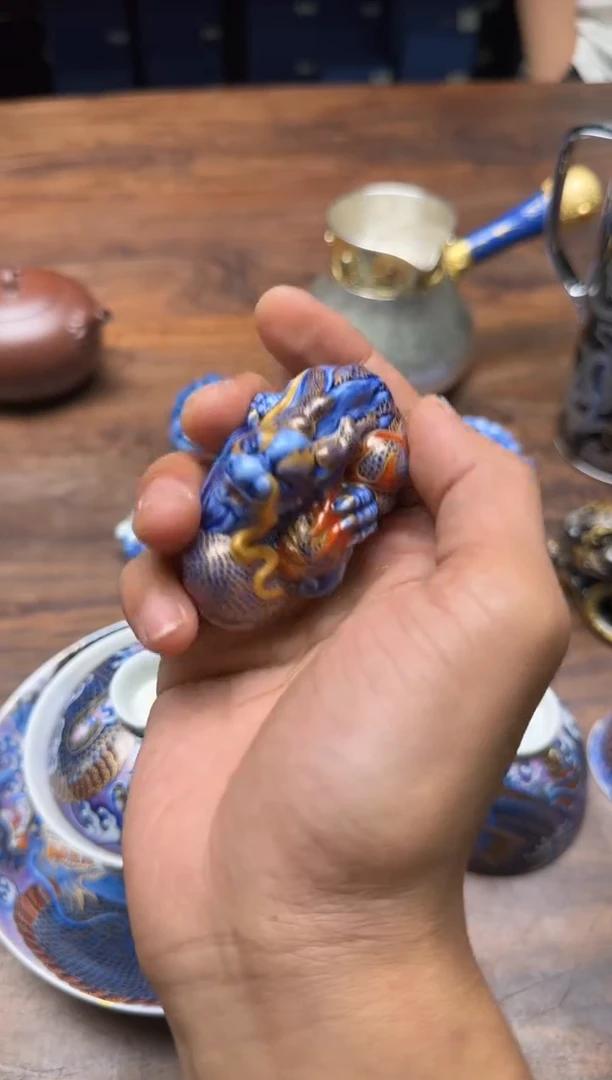 ?****?弄月斋 龙茶宠