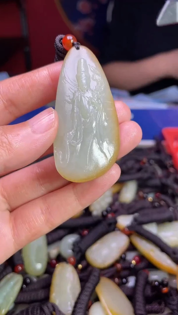 未镶嵌和田玉挂件1