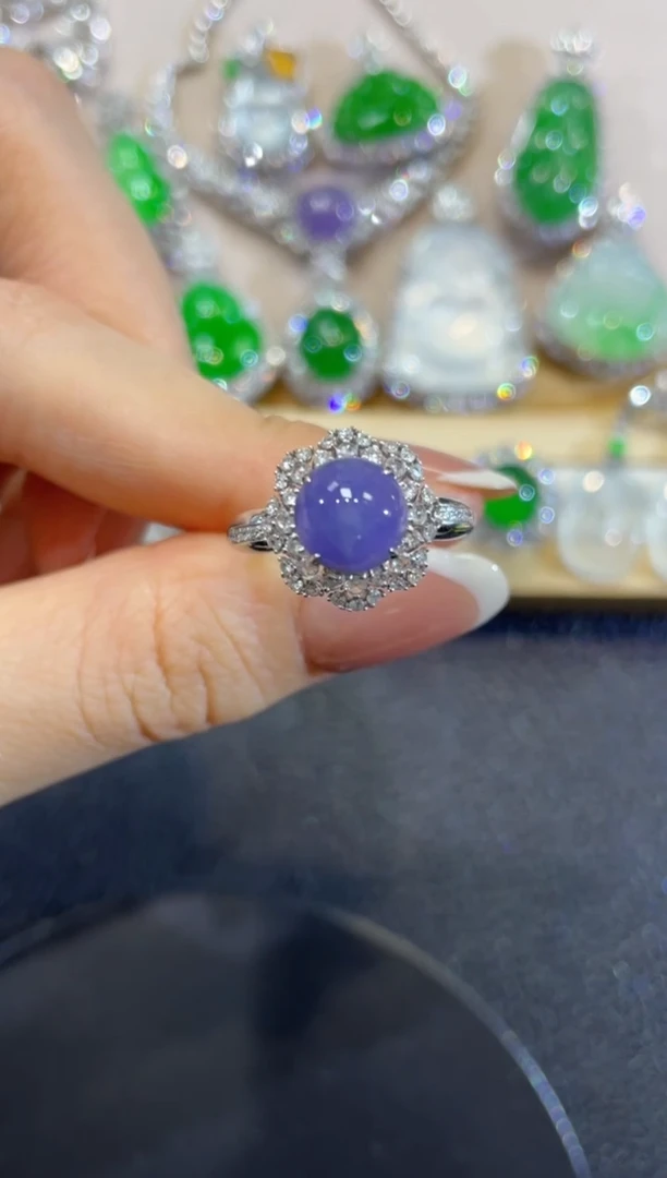 颈饰18K金镶嵌翡翠2