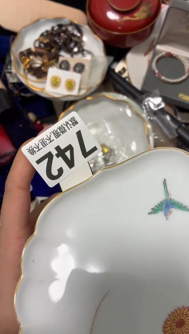 瓷片甜**贝好漂亮的东西快来带走吧