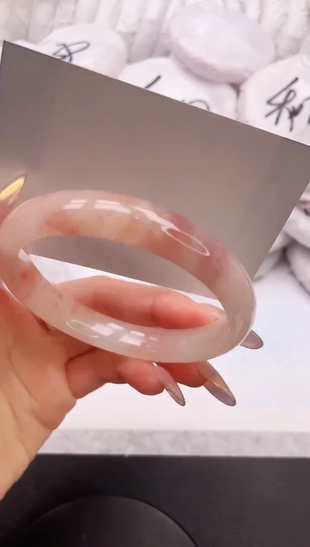 【闪购商品】石英质玉手镯未镶嵌18L74-63