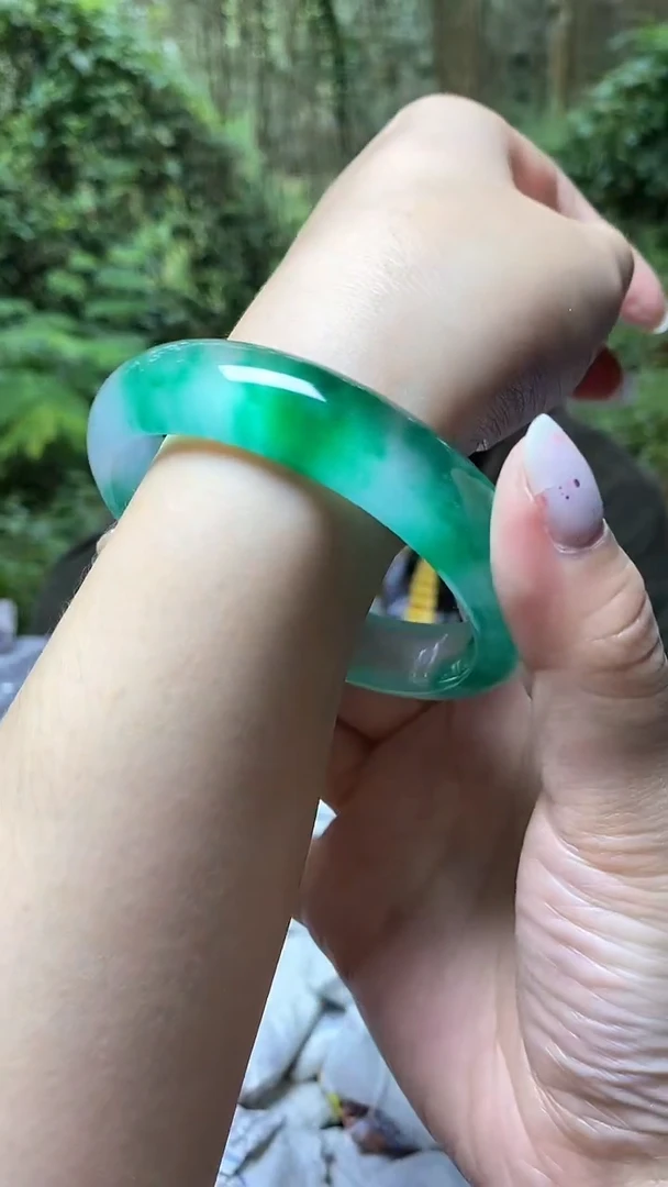 满色吊坠  所见即所得！