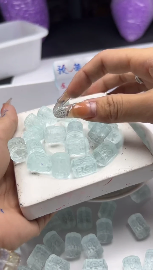 未镶嵌颈饰水晶w2901海蓝宝水晶回纹桶珠1个