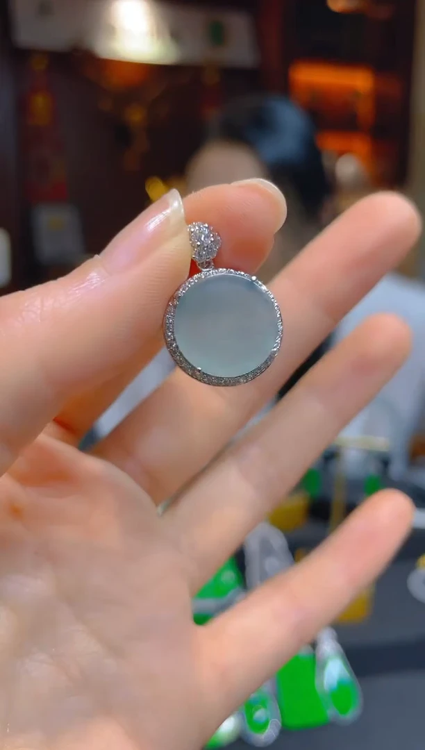 【闪购商品】翡翠颈饰未镶嵌119296天然A货翡翠圆牌