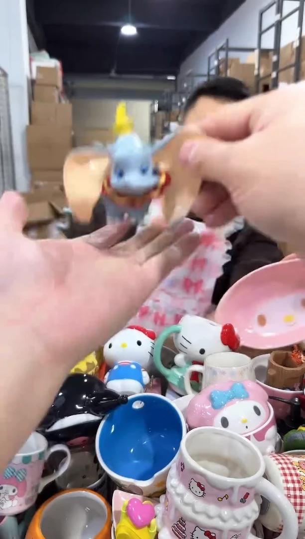 瓷片小飞象摆件