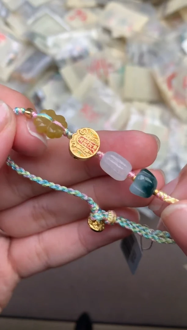 翡翠挂件未镶嵌—