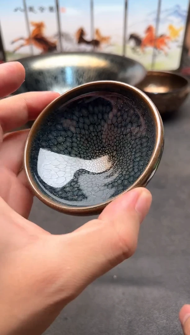 茶盏蓝鹧鸪灯盏型