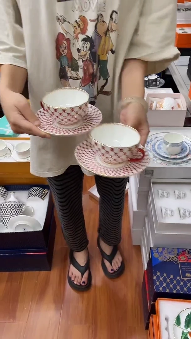 杯鸿辉家品牌瓷器，京东包邮！