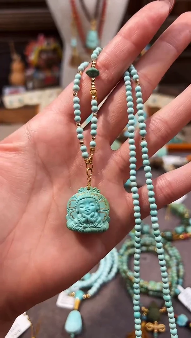 18K金镶嵌绿松石颈饰宝宝佛项链