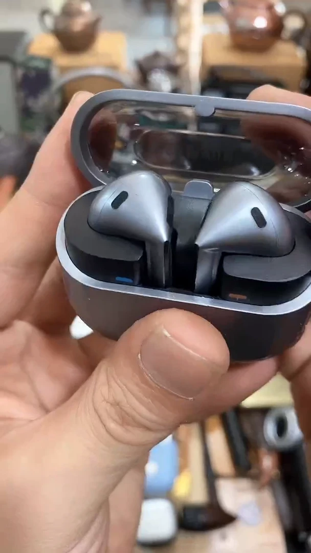 瓷片闪购商品  如图所示