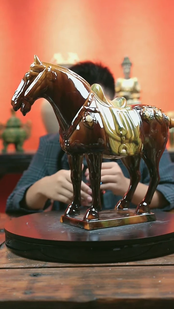 中国三彩陶瓷工艺品中国三彩陶瓷工艺品