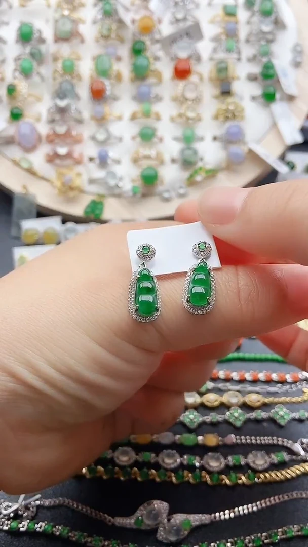 【闪购商品】翡翠耳饰银S925镶嵌1111