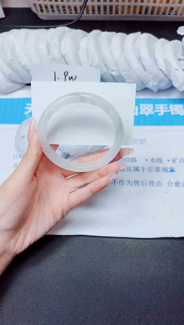 石英质玉手镯未镶嵌294/59