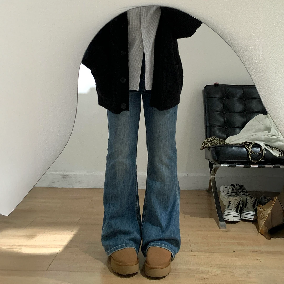 新款复古蓝微喇牛仔裤女秋季大码胖妹妹mm梨形身材不贴腿喇叭裤子